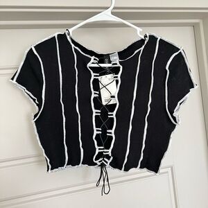 H&M Crop Top Black White Size Medium NWT